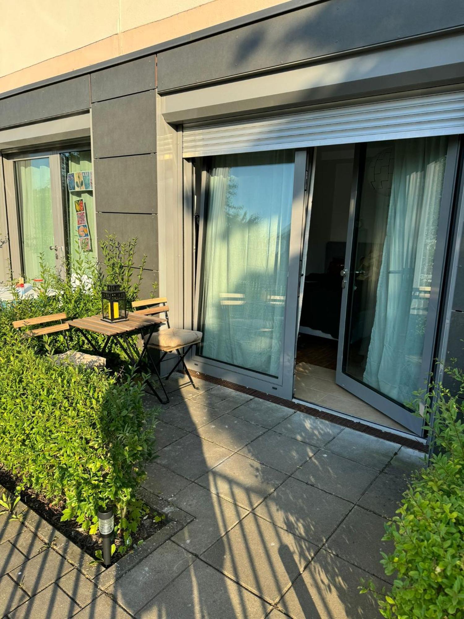 Moderne Ferienwohnung Mit Terrasse Wurtzburgo Exterior foto