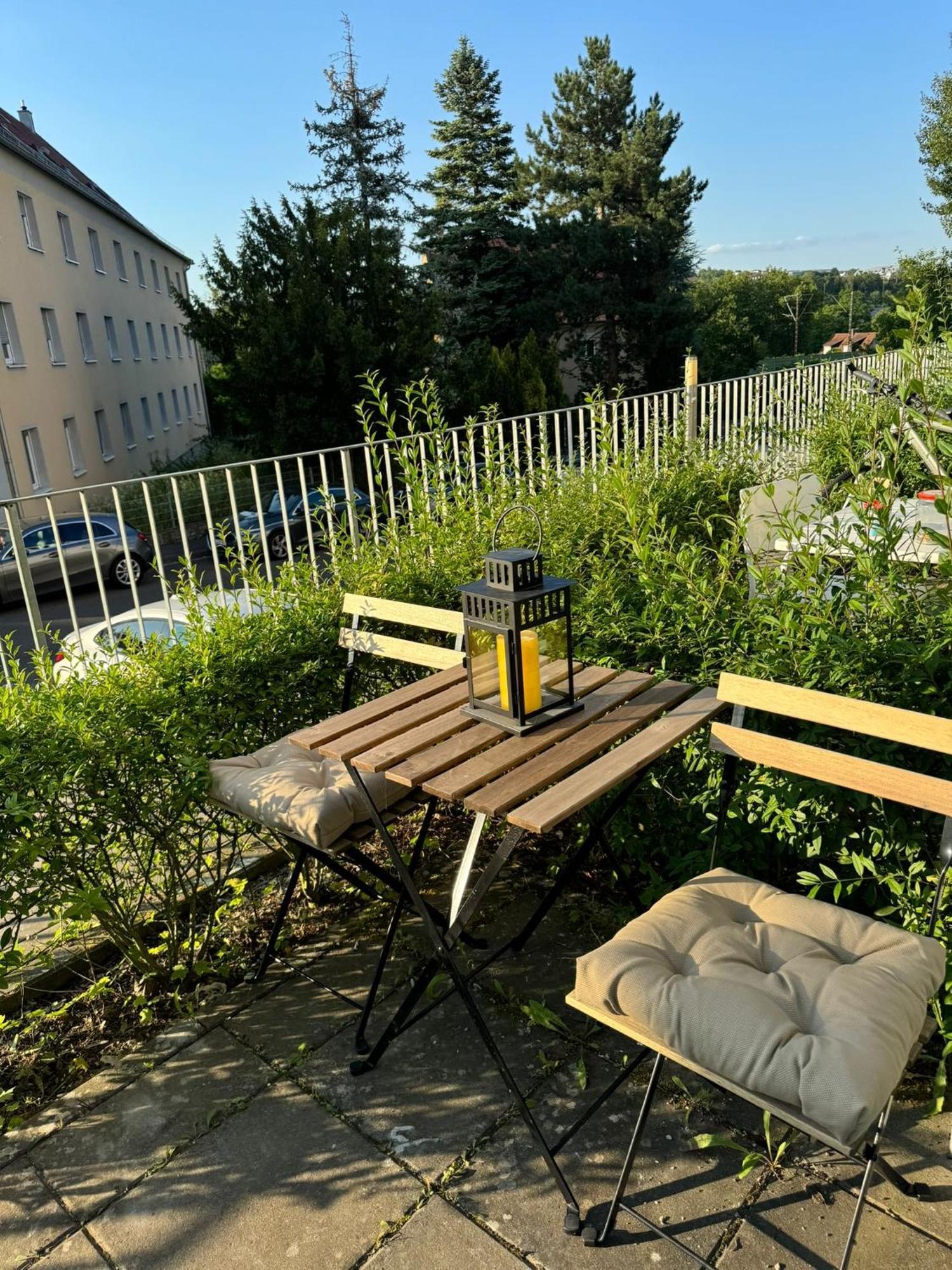 Moderne Ferienwohnung Mit Terrasse Wurtzburgo Exterior foto